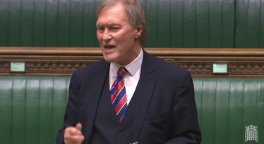 Sir David leads debate on progress of Southend towards City Status 